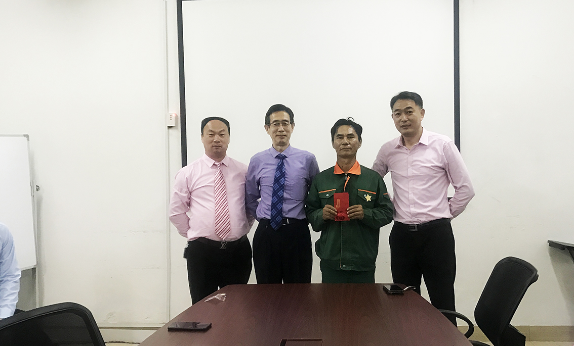 王怀德.jpg 威尼斯87978797(中国)老品牌-官方网站